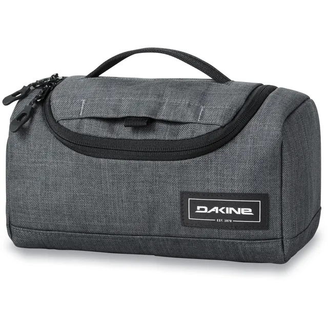 dakine-revival-travel-kit-m-kulturtasche-carbon-recyceltes-polyester image 1