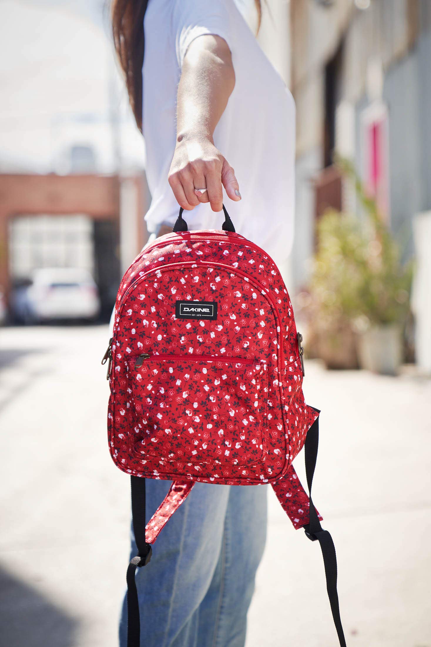 dakine-essentials-mini-rucksack-7l-kompakter-tagesrucksack-mit-r-ckenpolster-und image 6