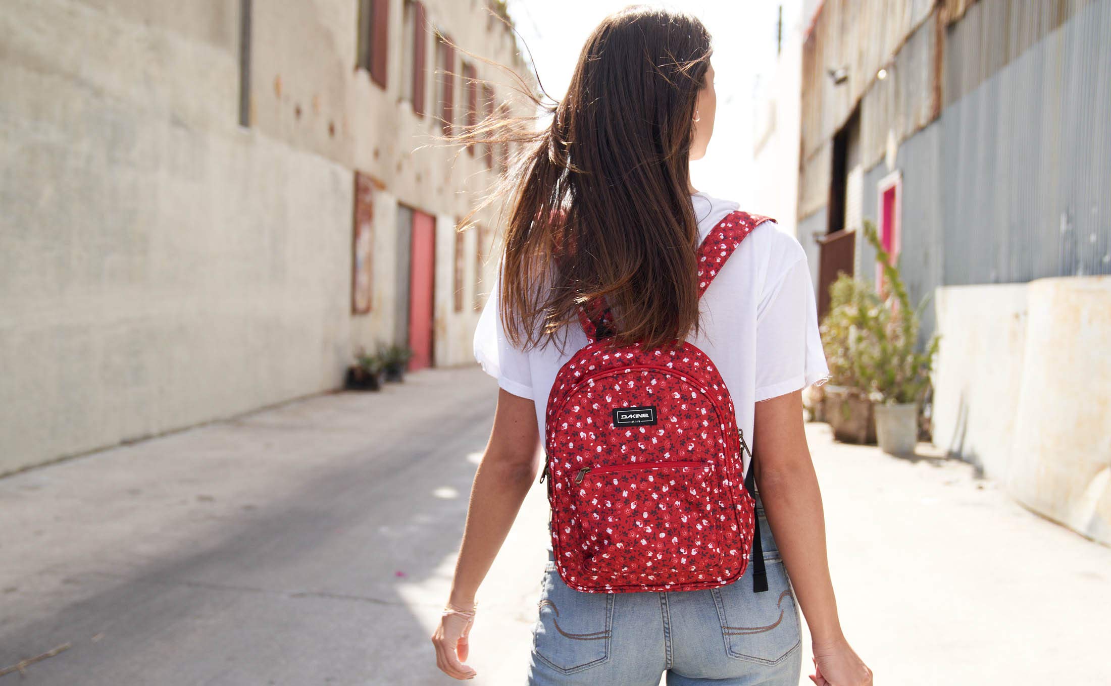 dakine-essentials-mini-rucksack-7l-kompakter-tagesrucksack-mit-r-ckenpolster-und image 7