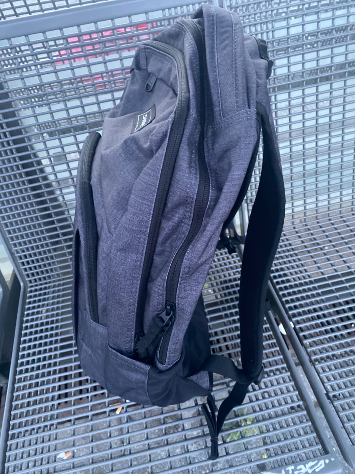 Dakine halt