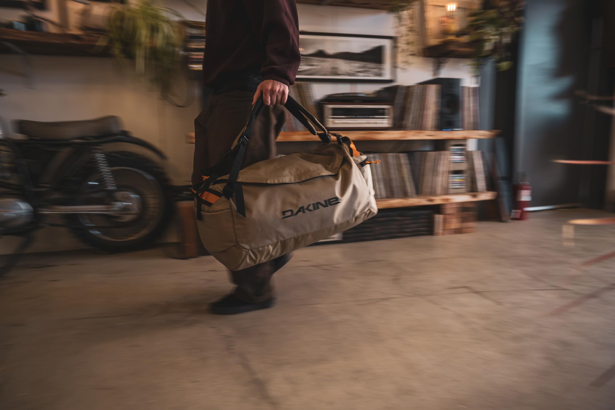 dakine-ranger-duffle-60l-reisetasche-900d-wetterfestes-gewebe-abnehmbare-rucksac image 5