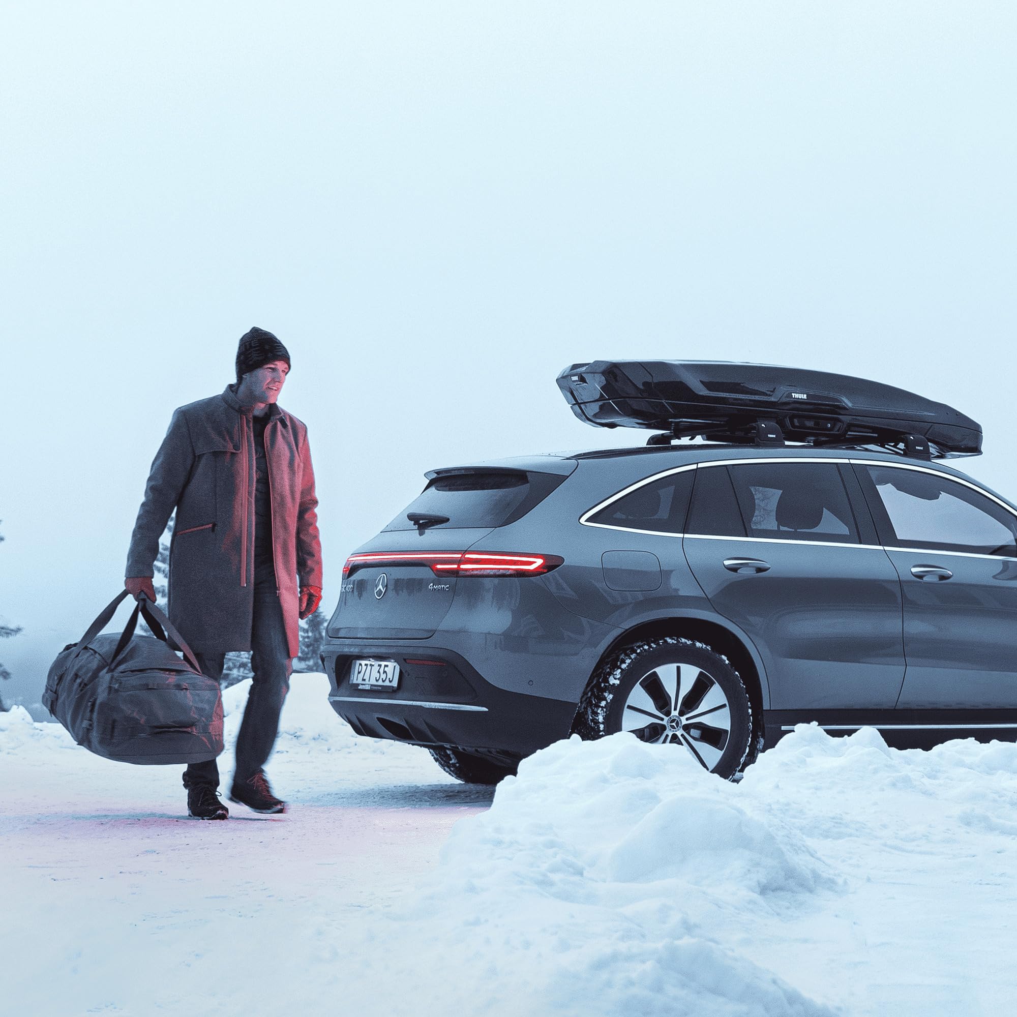 thule-vector-dachbox-dualside-ffnung-led-innenbeleuchtung-filzauskleidung image 6