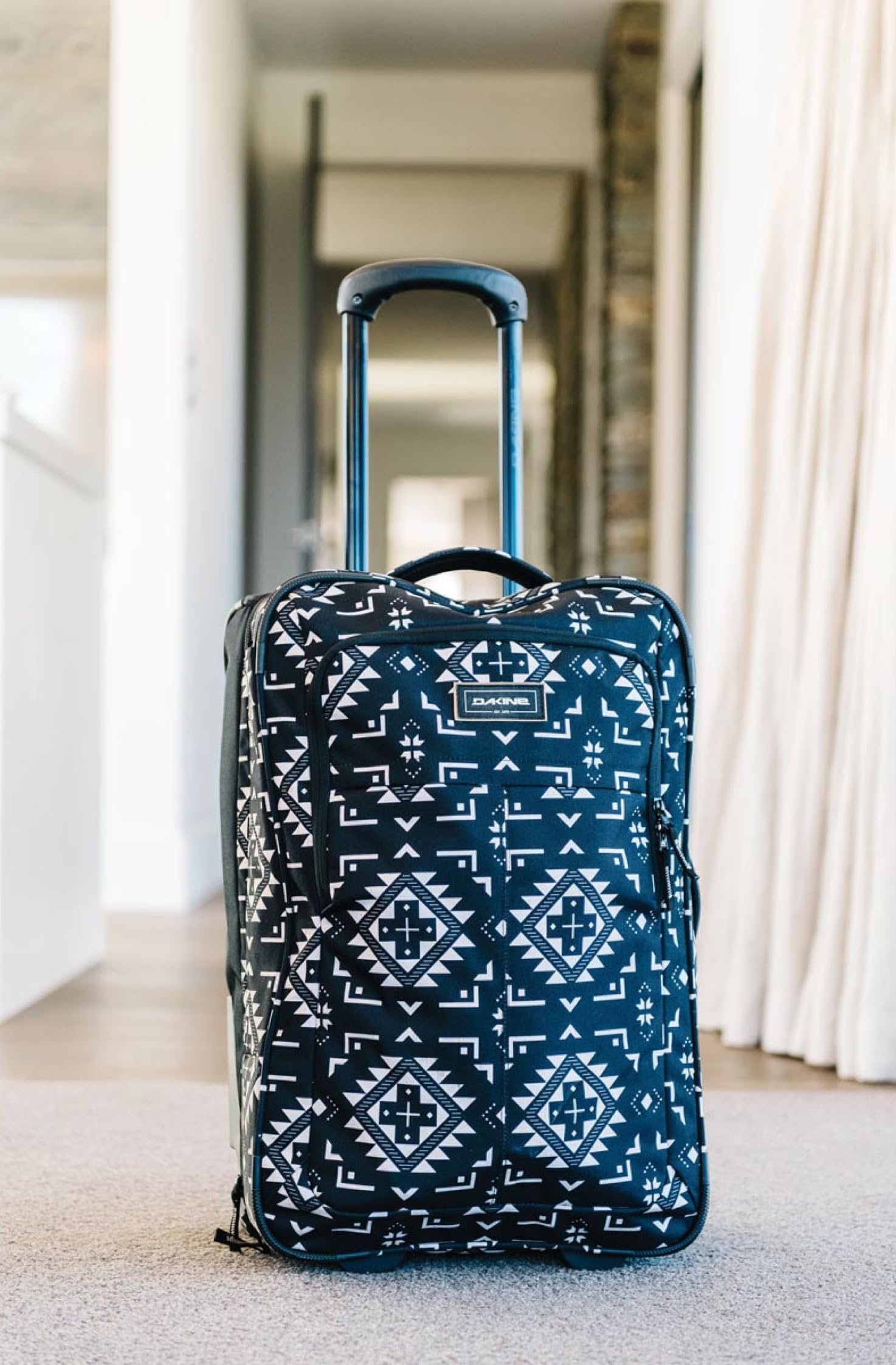 dakine-carry-on-roller-42l-handgep-ck-trolley-split-level-reisekoffer-aus-recyce image 5