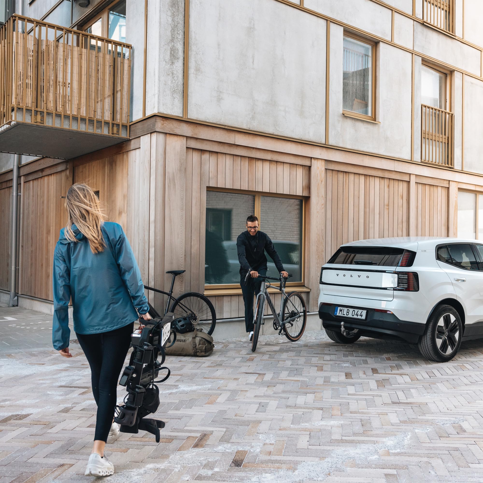 thule-outpace-2-fahrradtr-ger-f-r-2-bikes-anh-ngerkupplung-zusammenklappbar-schw image 6