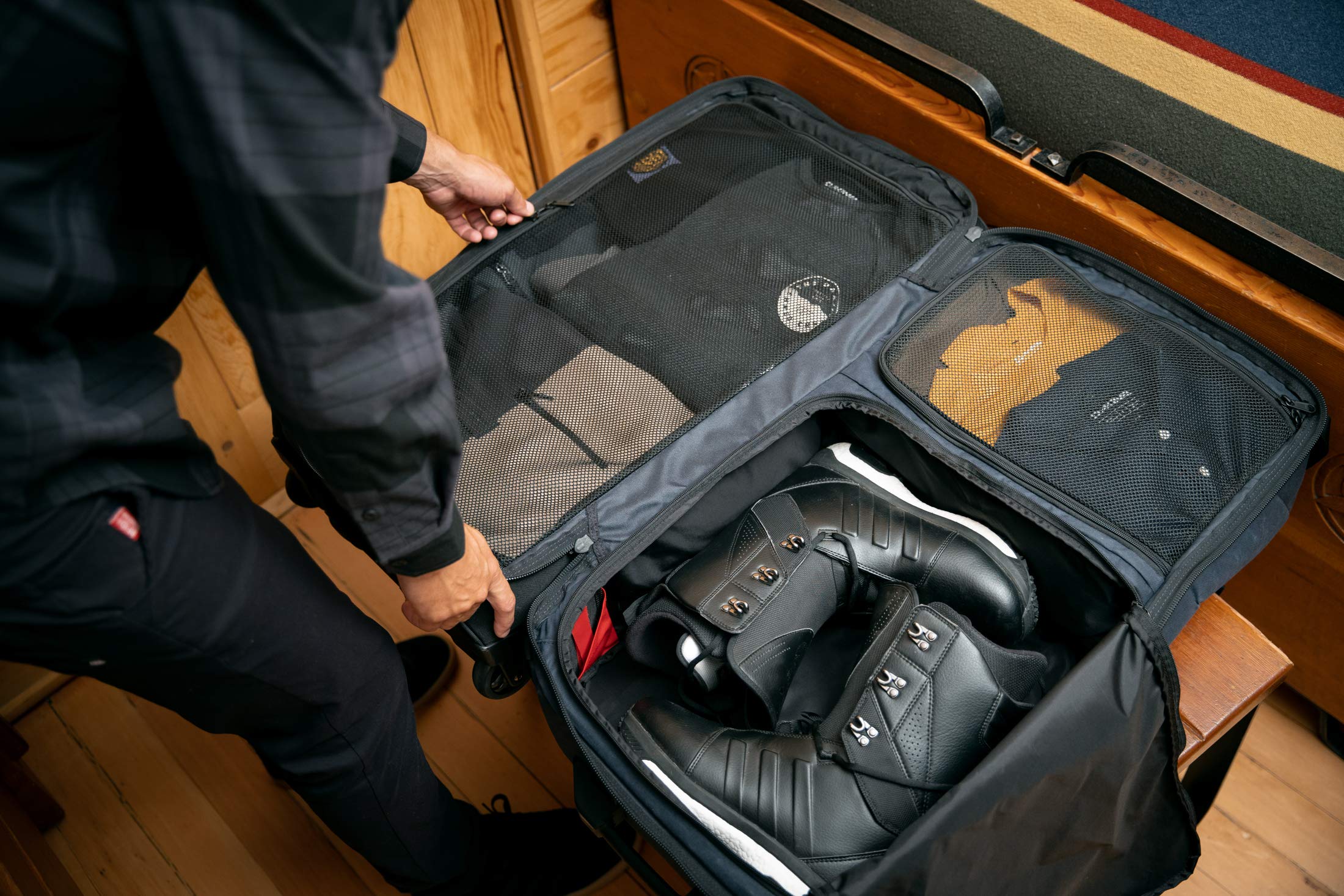 dakine-split-roller-reisetasche-mit-rollen-ger-umiger-rollkoffer-mit-praktisch-u image 8