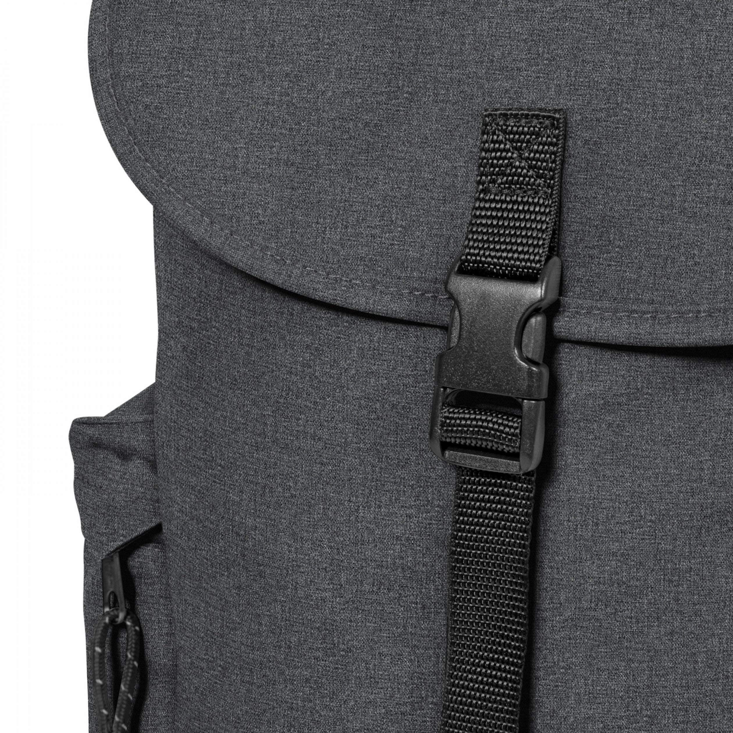 eastpak-austin-rucksack-42-cm-18-l-daypack-in-black-denim-mit-seil-und-schnallen image 8